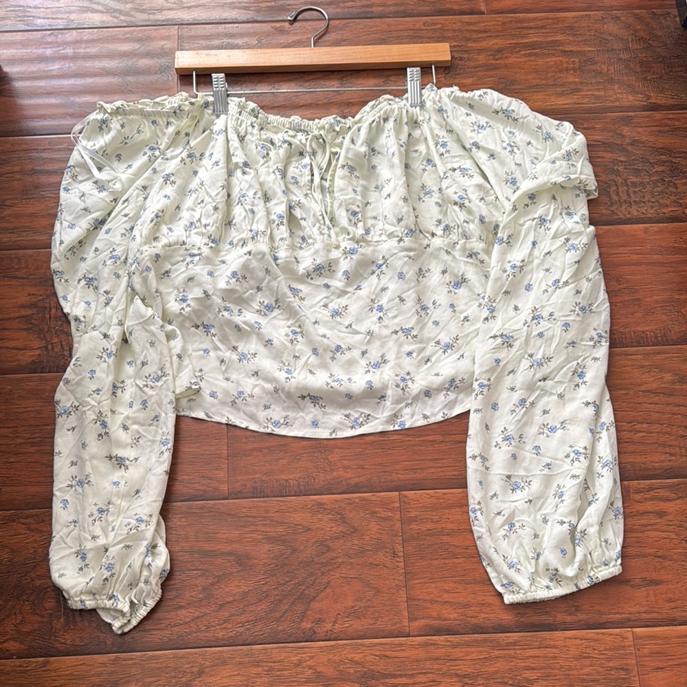 Floral Off-Shoulder Blouse